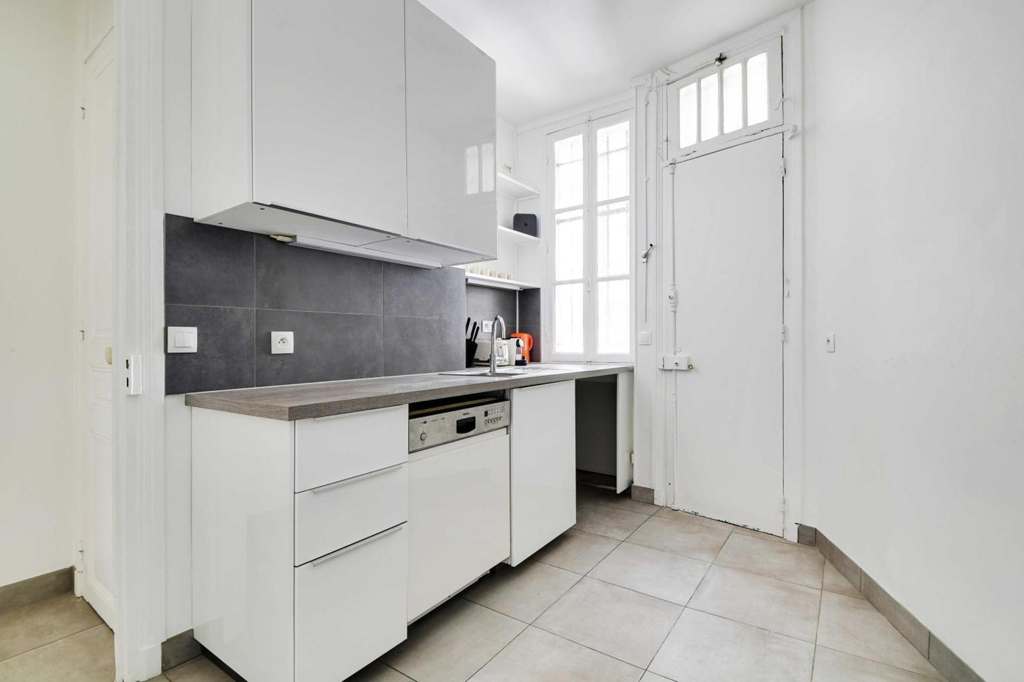 Elegant And Modern 3bd 6p - Eiffel Tower Paris